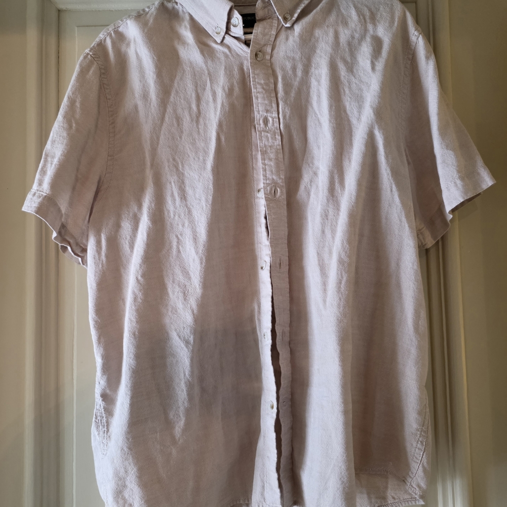 Banana Republic Men's Light Tan Casual Shirt